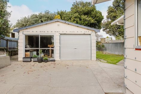 Photo of property in 15 Racecourse Road, Awapuni, Palmerston North, 4412