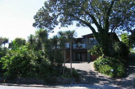 Photo of property in 22 Sylvan Park Avenue, Milford, Auckland, 0620