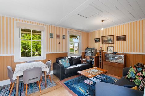 Photo of property in 21 Shortt Street, Foxton Beach, Foxton, 4815