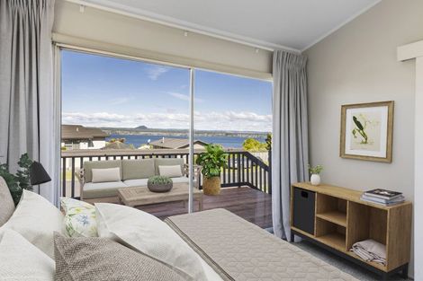 Photo of property in 2/12 Isobel Street, Acacia Bay, Taupo, 3330