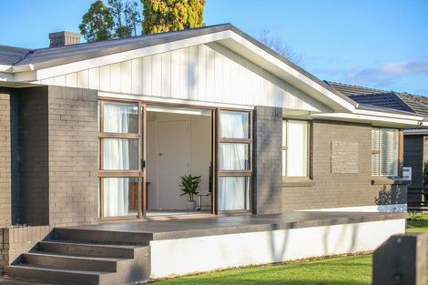 Photo of property in 56 Braid Road, St Andrews, Hamilton, 3200