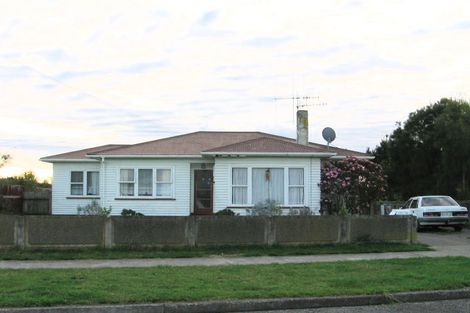 Photo of property in 14 Matai Street, Otaki, 5512