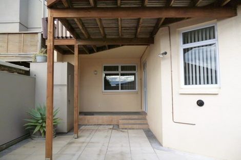 Photo of property in 427 Marine Parade, Napier South, Napier, 4110