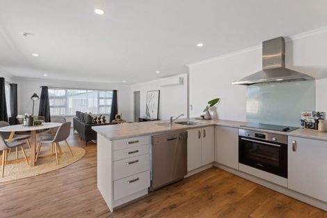 Photo of property in 36a Makarini Street, Paraparaumu, 5032