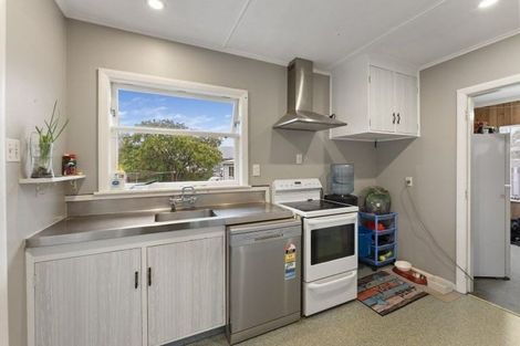 Photo of property in 75 Wise Street, Wainuiomata, Lower Hutt, 5014