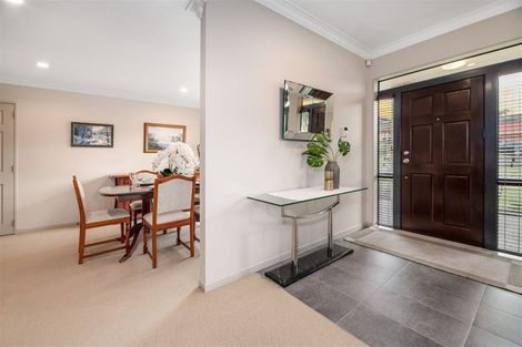 Photo of property in 6 Leafield Crescent, Henderson, Auckland, 0612