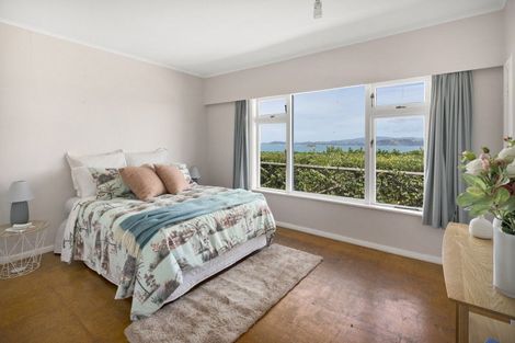 Photo of property in 39 Ferry Road, Days Bay, Lower Hutt, 5013