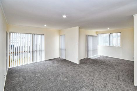 Photo of property in 4 Montego Place, Weymouth, Auckland, 2103