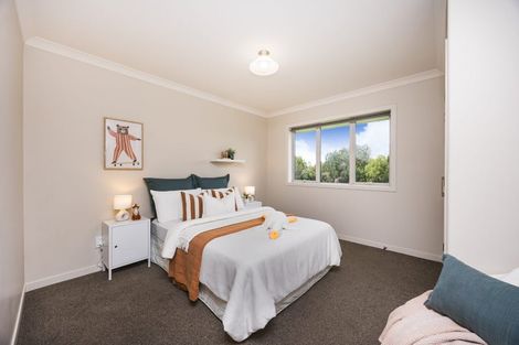 Photo of property in 75 Reid Line West, Feilding, 4777