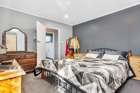 Photo of property in 2/608 Heretaunga Street East, Parkvale, Hastings, 4122