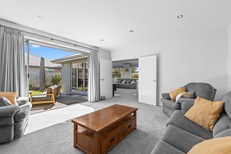 Photo of property in 30 De Castro Drive, Blenheim, 7201