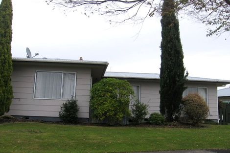 Photo of property in 18 Rosedale Crescent, Cloverlea, Palmerston North, 4412