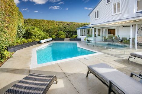 Photo of property in 1/11a Hauraki Road, Hauraki, Auckland, 0622