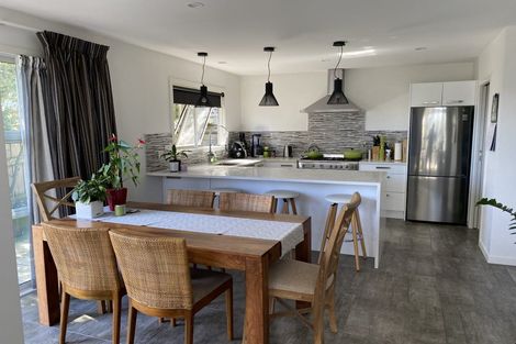 Photo of property in 17 Pacific View, Whitby, Porirua, 5024