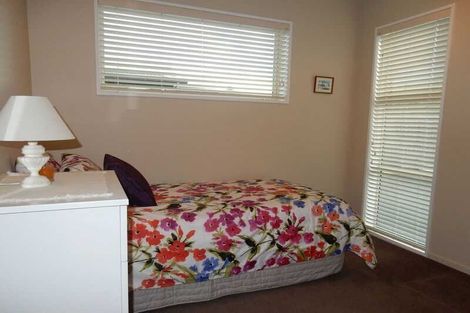 Photo of property in 2/43 Main Road, Redcliffs, Christchurch, 8081