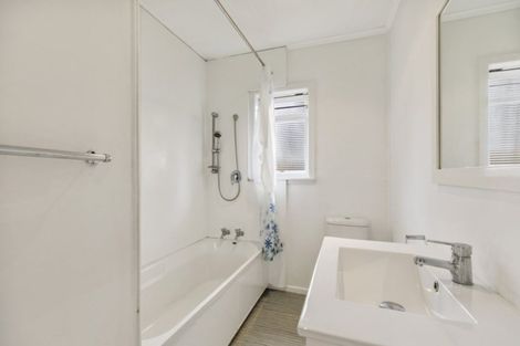 Photo of property in 10 Kiwi Place, Pukekohe, 2120