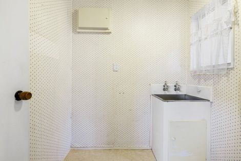 Photo of property in 2 Sunnyside Road, Nawton, Hamilton, 3200