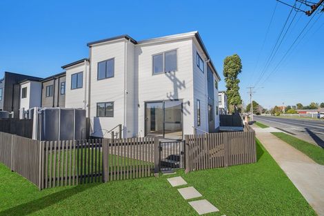 Photo of property in 129 Russell Road, Manurewa, Auckland, 2102