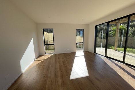 Photo of property in 10 Awaiti Way, Orewa, 0931