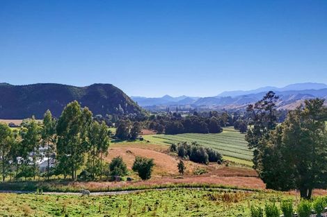 Photo of property in 64 Golf Road, Wakefield, 7025