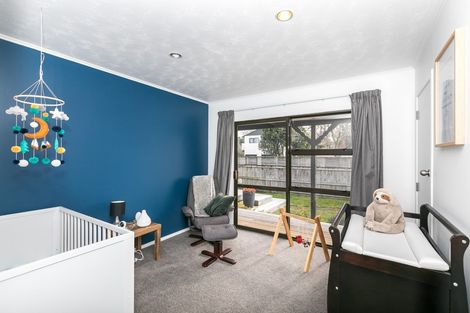 Photo of property in 110 Oakfield Crescent, Pukete, Hamilton, 3200