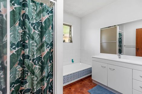 Photo of property in 1335b Papamoa Beach Road, Papamoa Beach, Papamoa, 3118