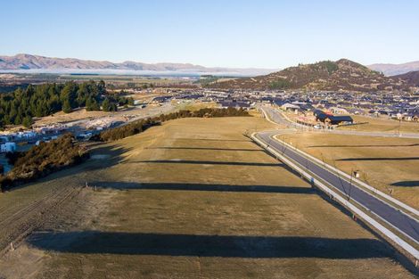 Photo of property in 41 Carrickmore Crescent, Wanaka, 9305