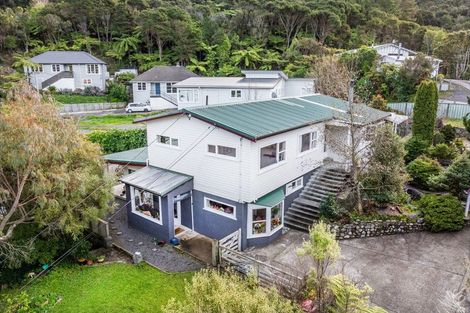 Photo of property in 83 Bird Grove, Stokes Valley, Lower Hutt, 5019