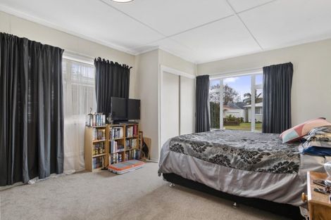 Photo of property in 8 Crescent Road, Otumoetai, Tauranga, 3110