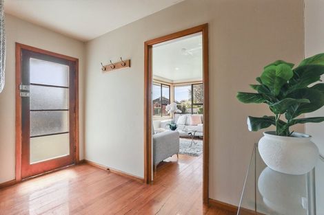 Photo of property in 67 Englefield Road, Northwood, Christchurch, 8051