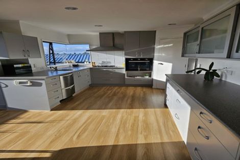 Photo of property in 13a Churchill Terrace, Waiuku, 2123