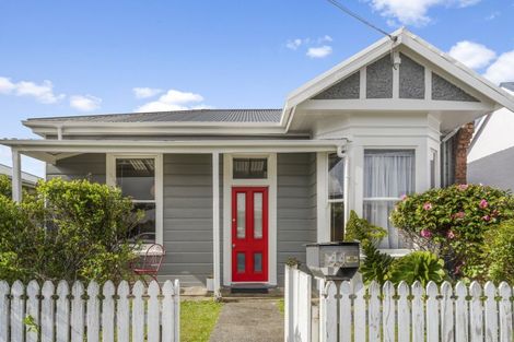 Photo of property in 44 Eastbourne Street, Caversham, Dunedin, 9012