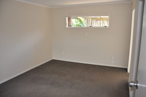 Photo of property in 23 Simon Owen Place, Golflands, Auckland, 2013