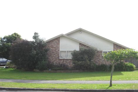 Photo of property in 63 Glenross Drive, Wattle Downs, Auckland, 2103