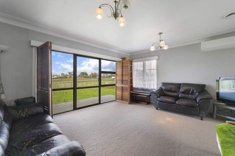 Photo of property in 65 Conway Road, Eltham, 4322