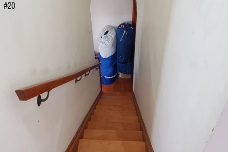 Photo of property in 20-22 Sievers Grove, Cannons Creek, Porirua, 5024