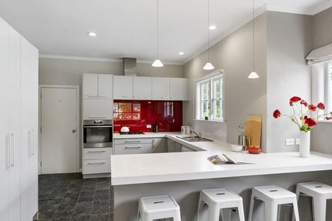 Photo of property in 15 Hathaway Avenue, Karori, Wellington, 6012