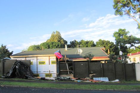 Photo of property in 15 Elsted Place, Goodwood Heights, Auckland, 2105