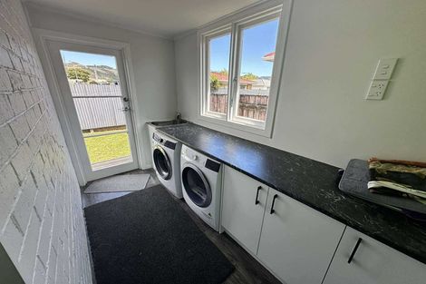 Photo of property in 39 Ararino Street, Trentham, Upper Hutt, 5018