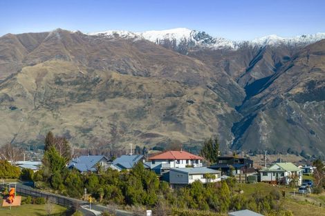 Photo of property in 49 Totara Terrace, Wanaka, 9305