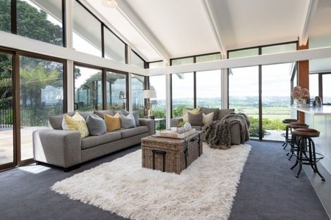 Photo of property in 214 Alfriston Ardmore Road, Ardmore, Papakura, 2582