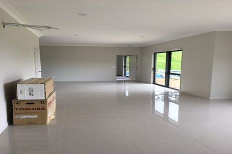 Photo of property in 183 Spur Road, Stillwater, Silverdale, 0993