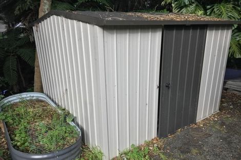 Photo of property in 4 Freshney Place, Hillpark, Auckland, 2102