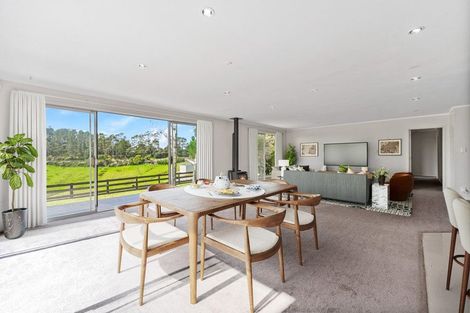 Photo of property in 165 Spur Road, Stillwater, Silverdale, 0993