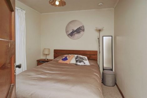 Photo of property in 2/7 Wilmot Street, Northcote, Christchurch, 8052