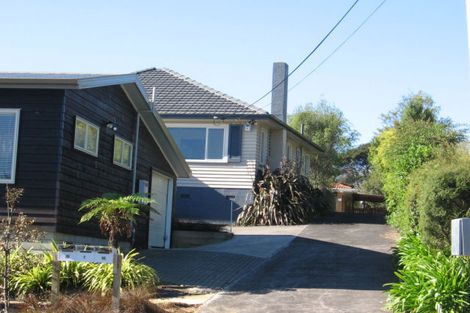 Photo of property in 10a Konini Road, Titirangi, Auckland, 0604