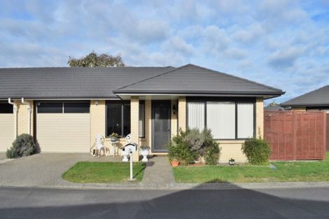 Photo of property in 28 Ian Peter Way, Otaki, 5512