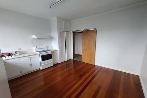 Photo of property in 207 Titirangi Road, Titirangi, Auckland, 0604