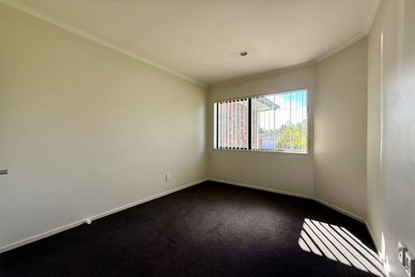Photo of property in 5 Pittville Place, Henderson, Auckland, 0612