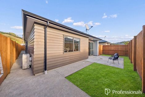 Photo of property in 96 Farmer Crescent, Taita, Lower Hutt, 5011